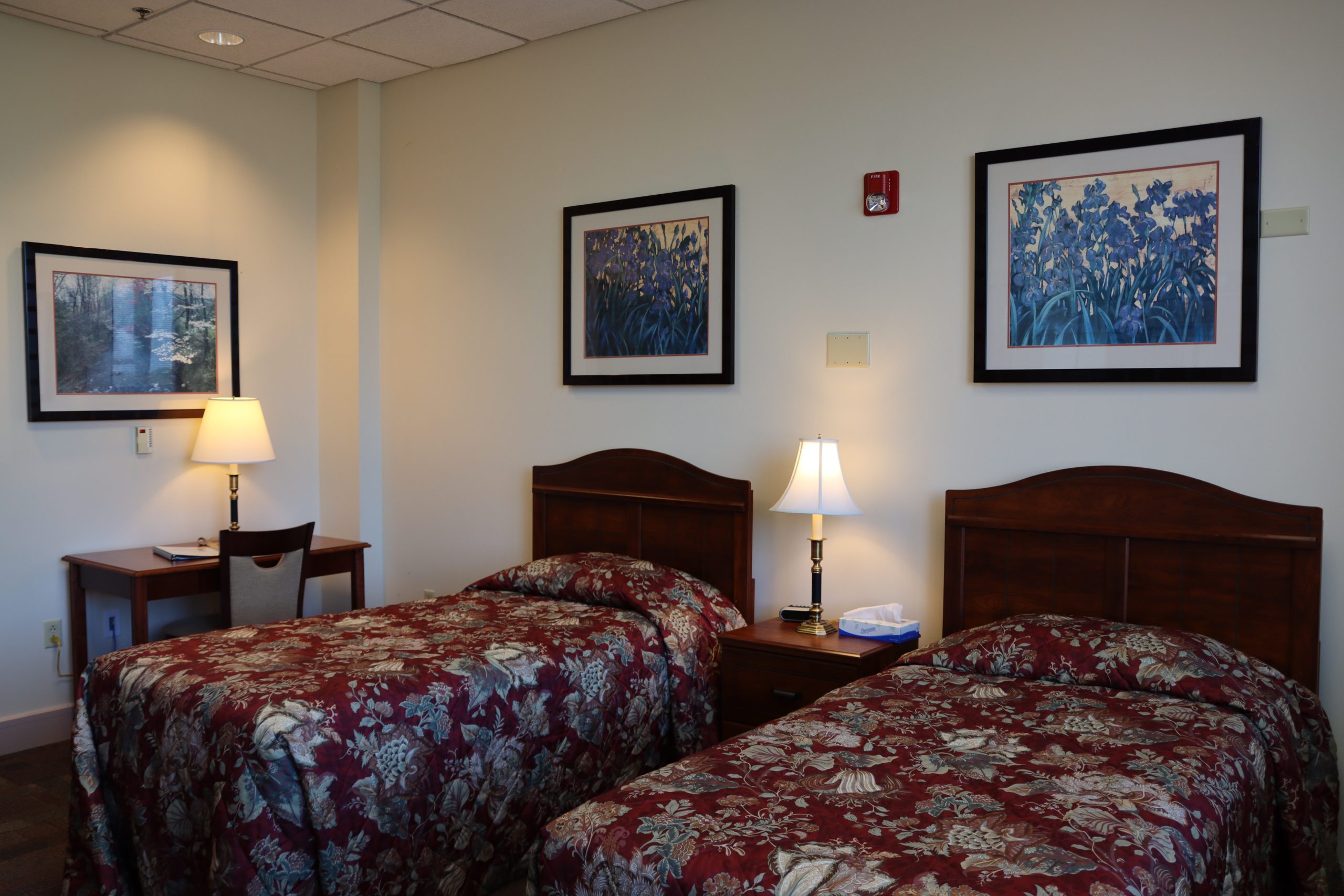 Marillac Twin-bed Room