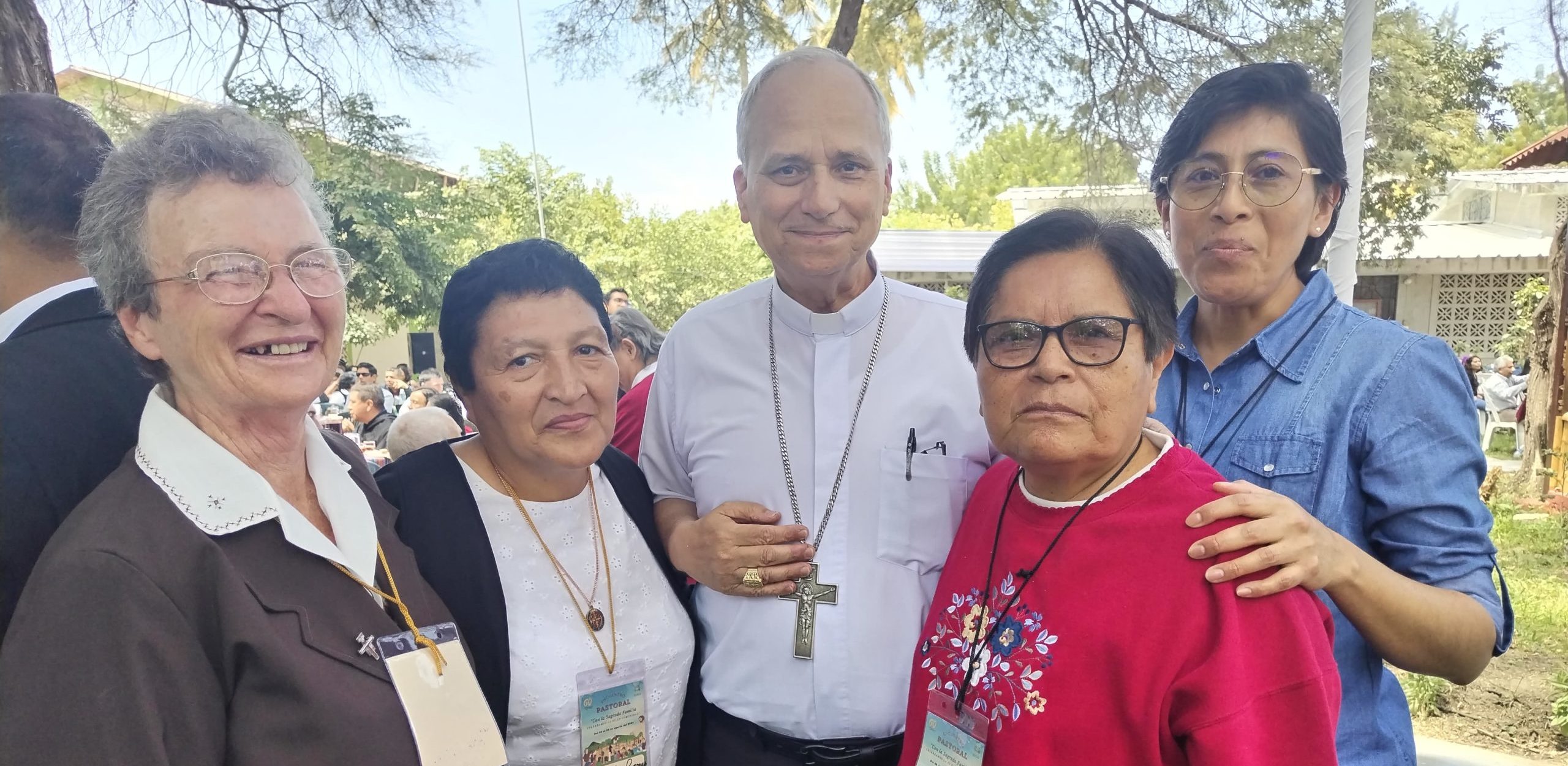 Hermanas with Fr. Robert Prevost (now, Pope Leo XIV)